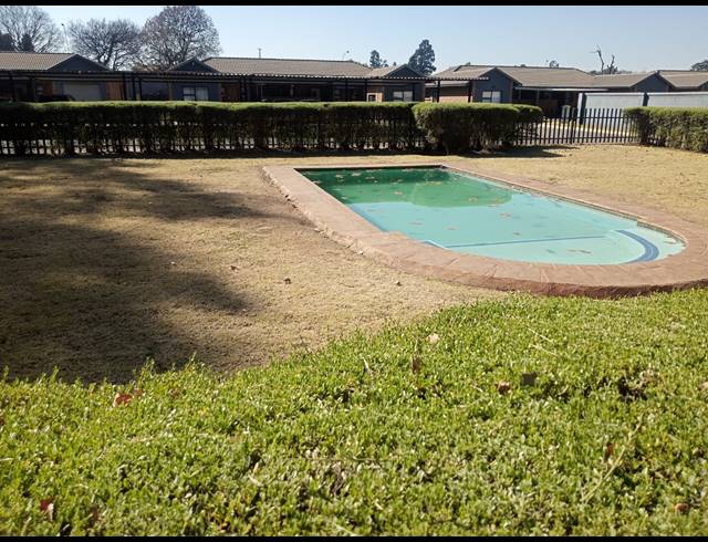 1 BEDROOM SECTIONAL TITLE FOR SALE IN COMET